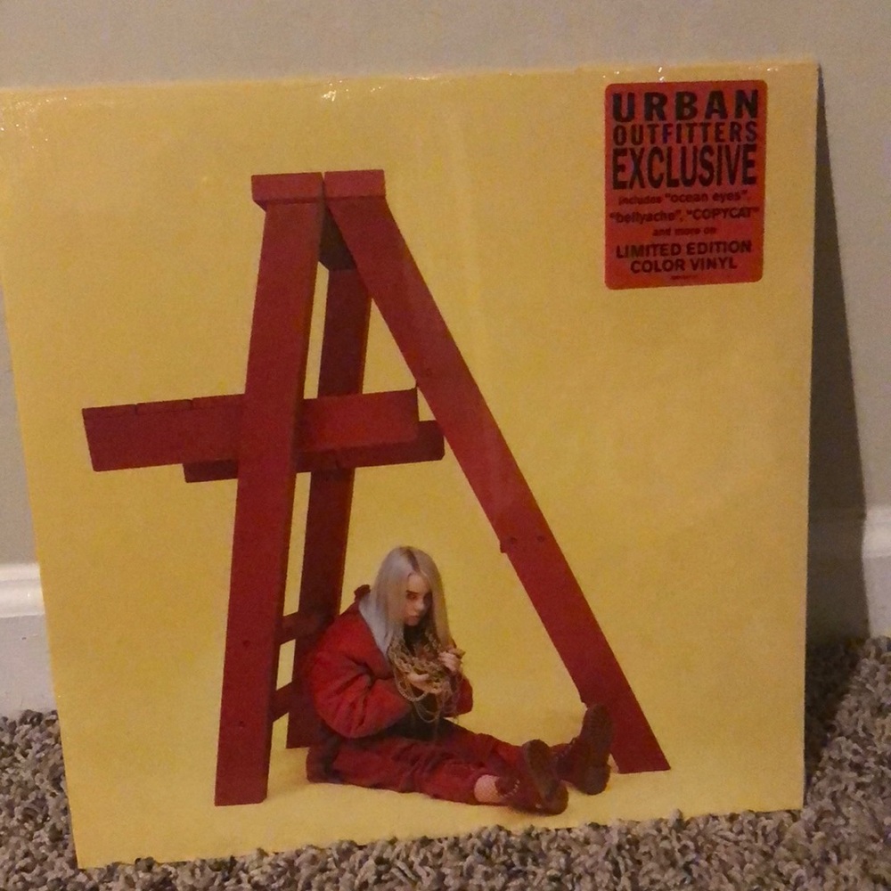Billie eillsh vinyl red